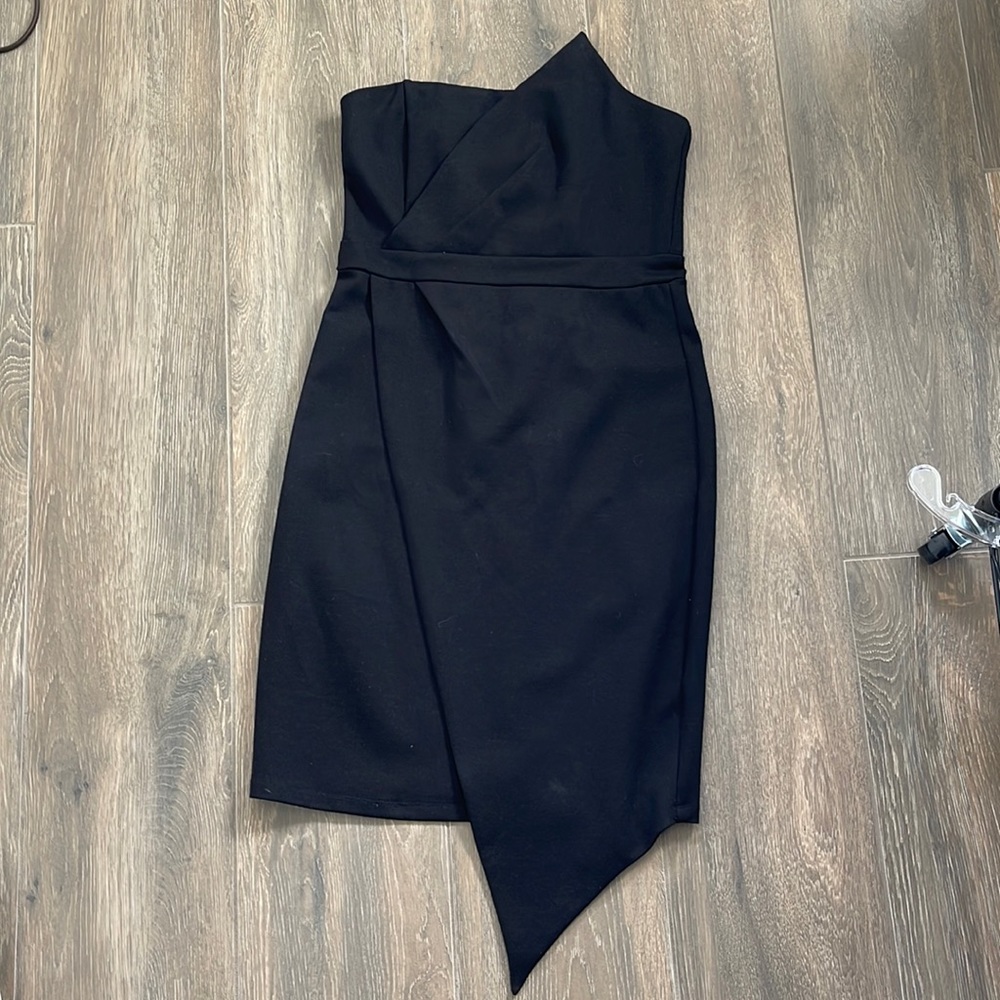 Lulus black asymmetrical strapless dress Medium